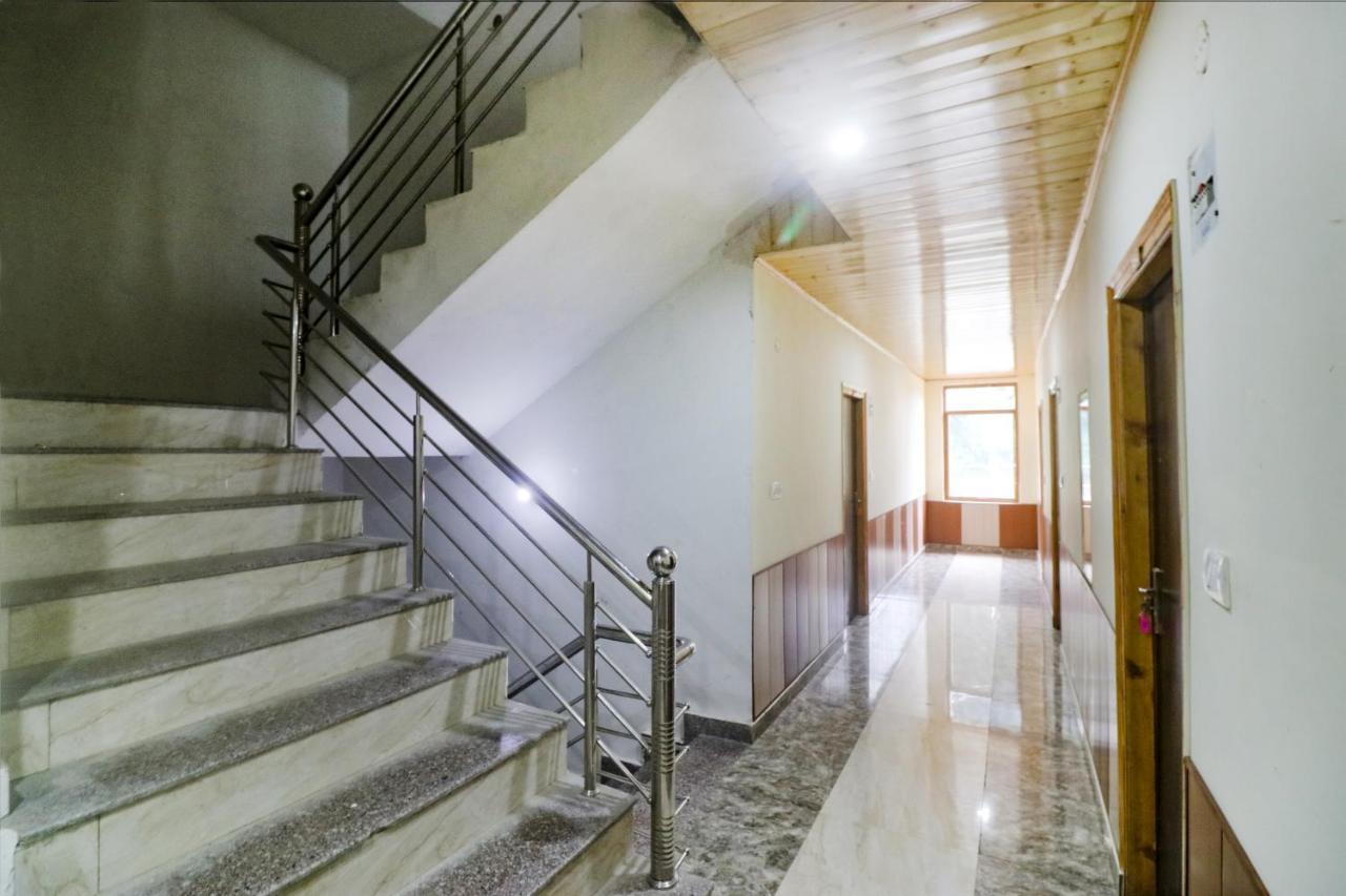 Fabhotel Castle Rock 马拉里 外观 照片